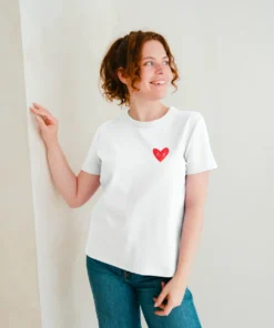 Tee-shirt femme personnalisé – Cœur rouge (devant & dos)