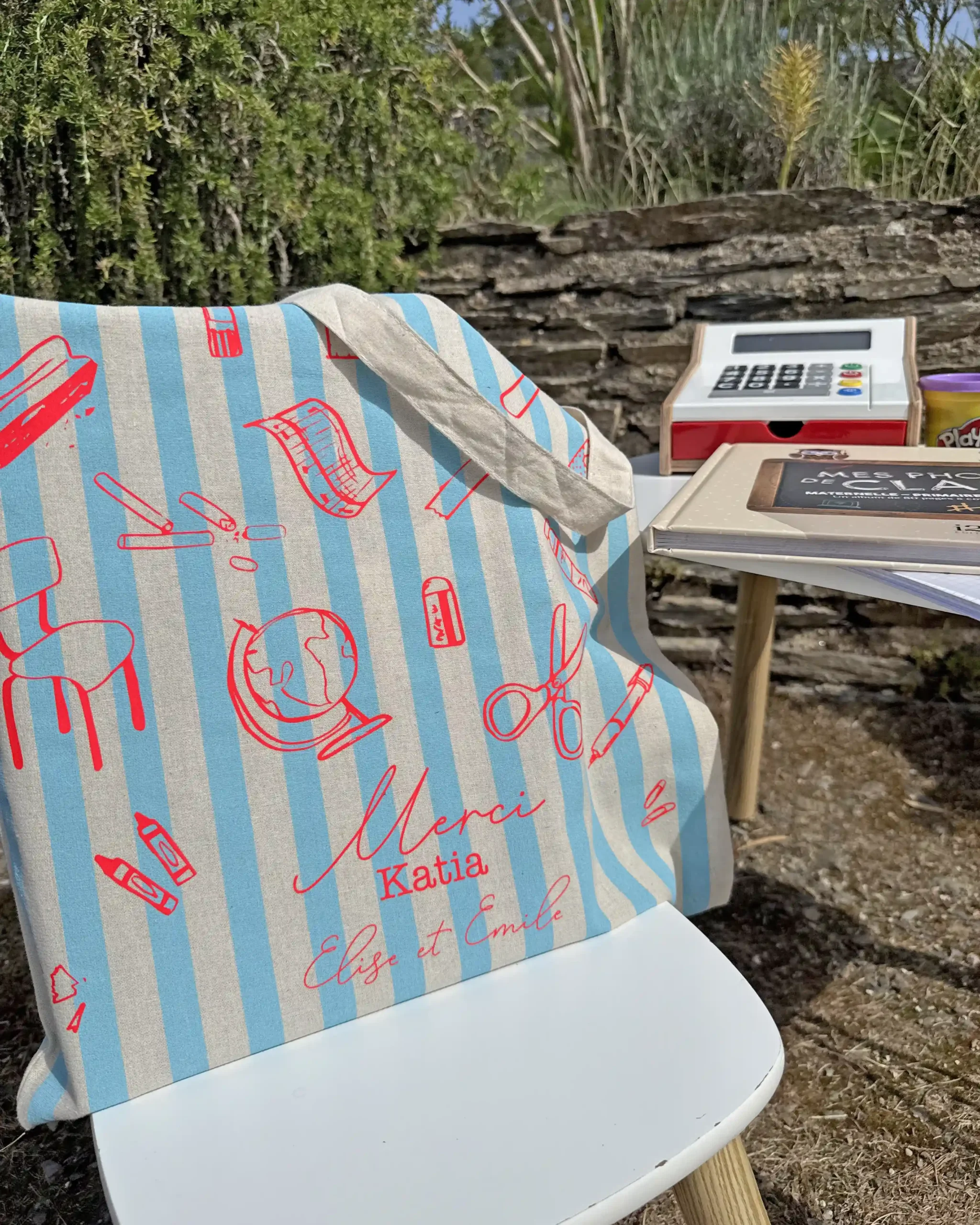 Tote bag à rayures colorées