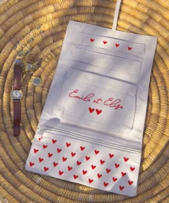 Pochette à bijoux modèle coeurs
