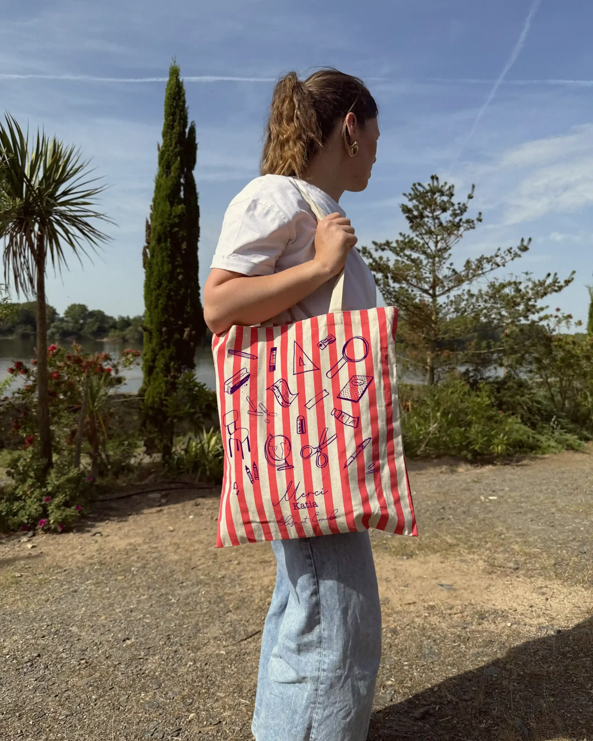 Tote bag à rayures colorées - rose – Image 2